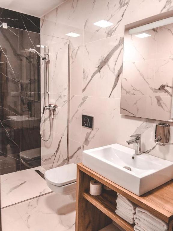 La Park Aparthotel クドヴァ・ズドゥルイ エクステリア 写真