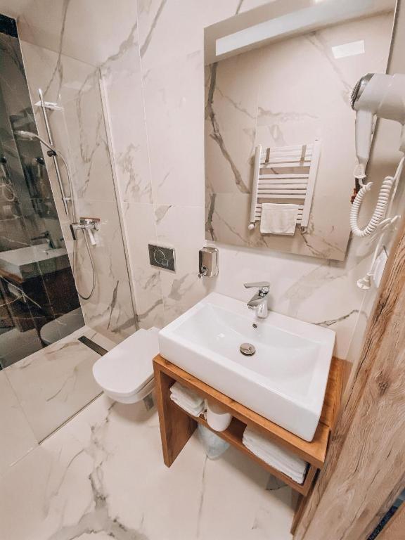La Park Aparthotel クドヴァ・ズドゥルイ エクステリア 写真